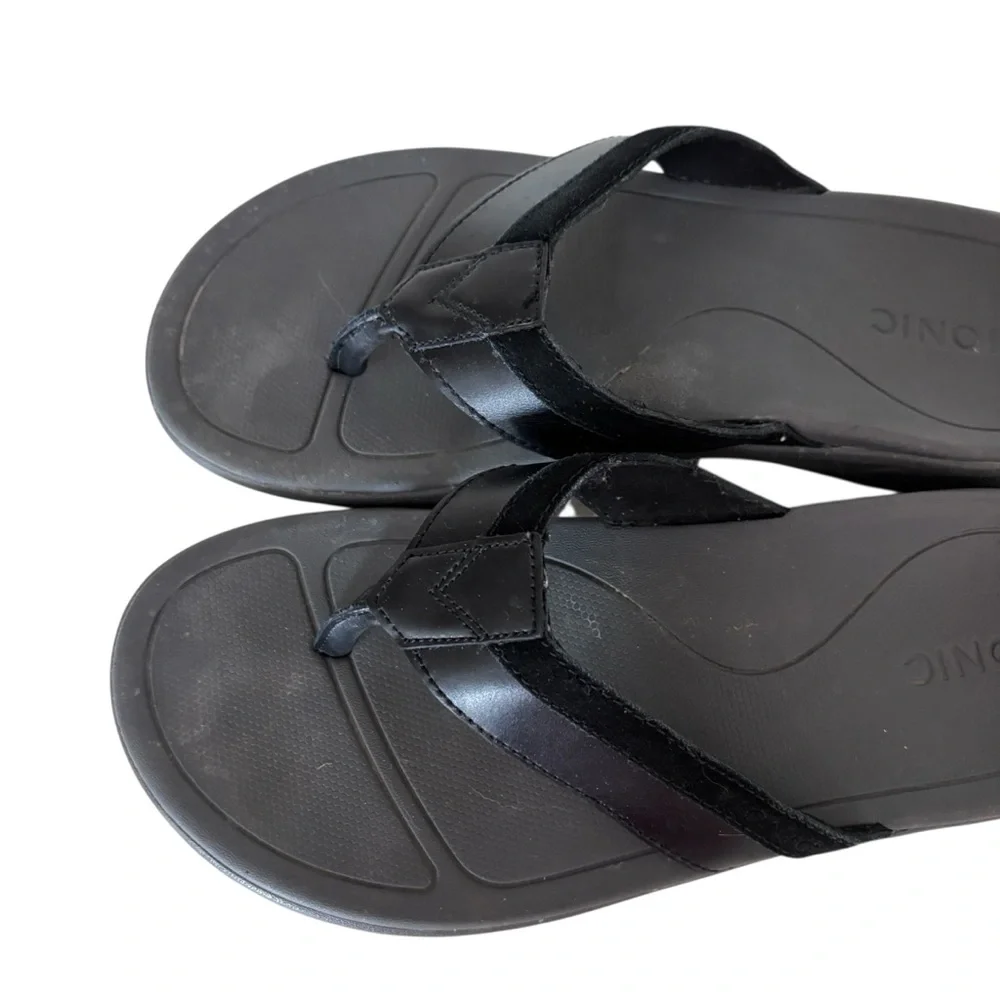 Vionic Men's Dennis Black Leather Flip Flops Sz 7